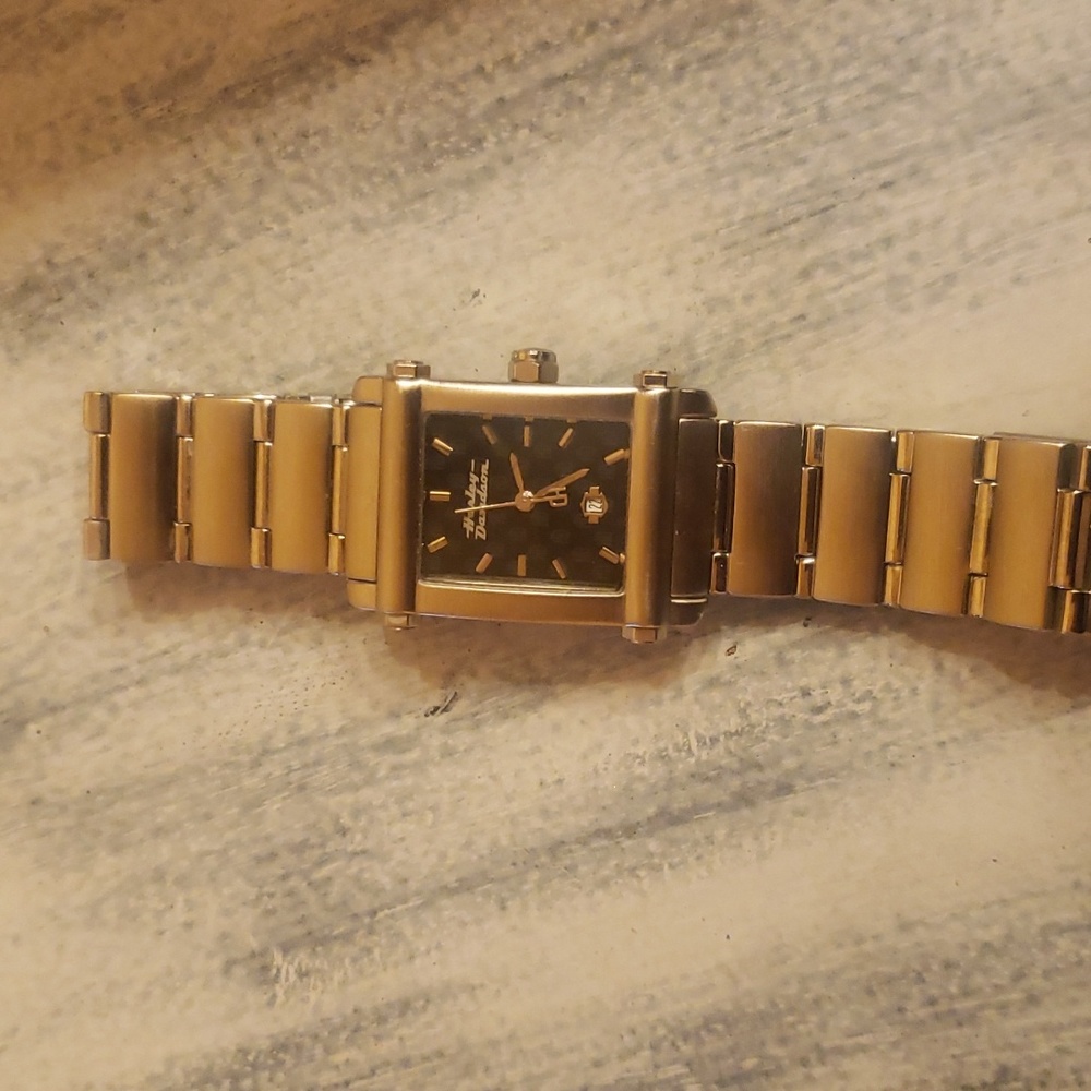 Harley Davidson Women's Watch New Battery ! Works Great - Picture 3 of 6